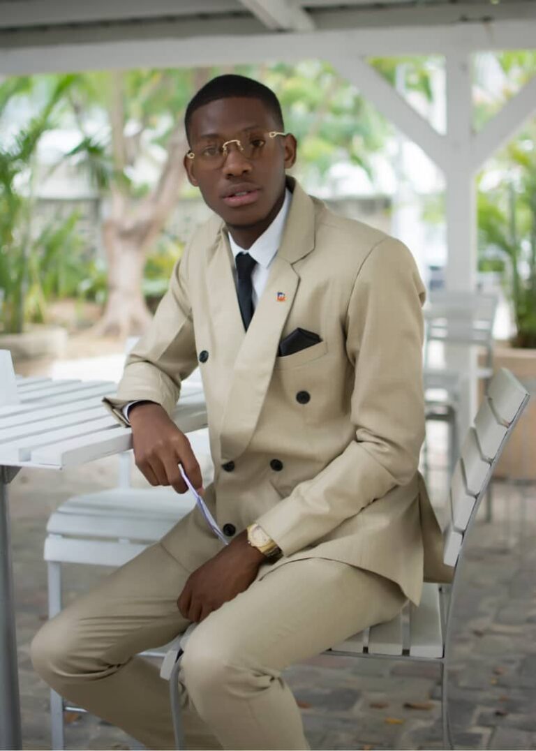 WhatsApp Image 2024 02 14 at 23.45.30 1eb7903b 768x1076