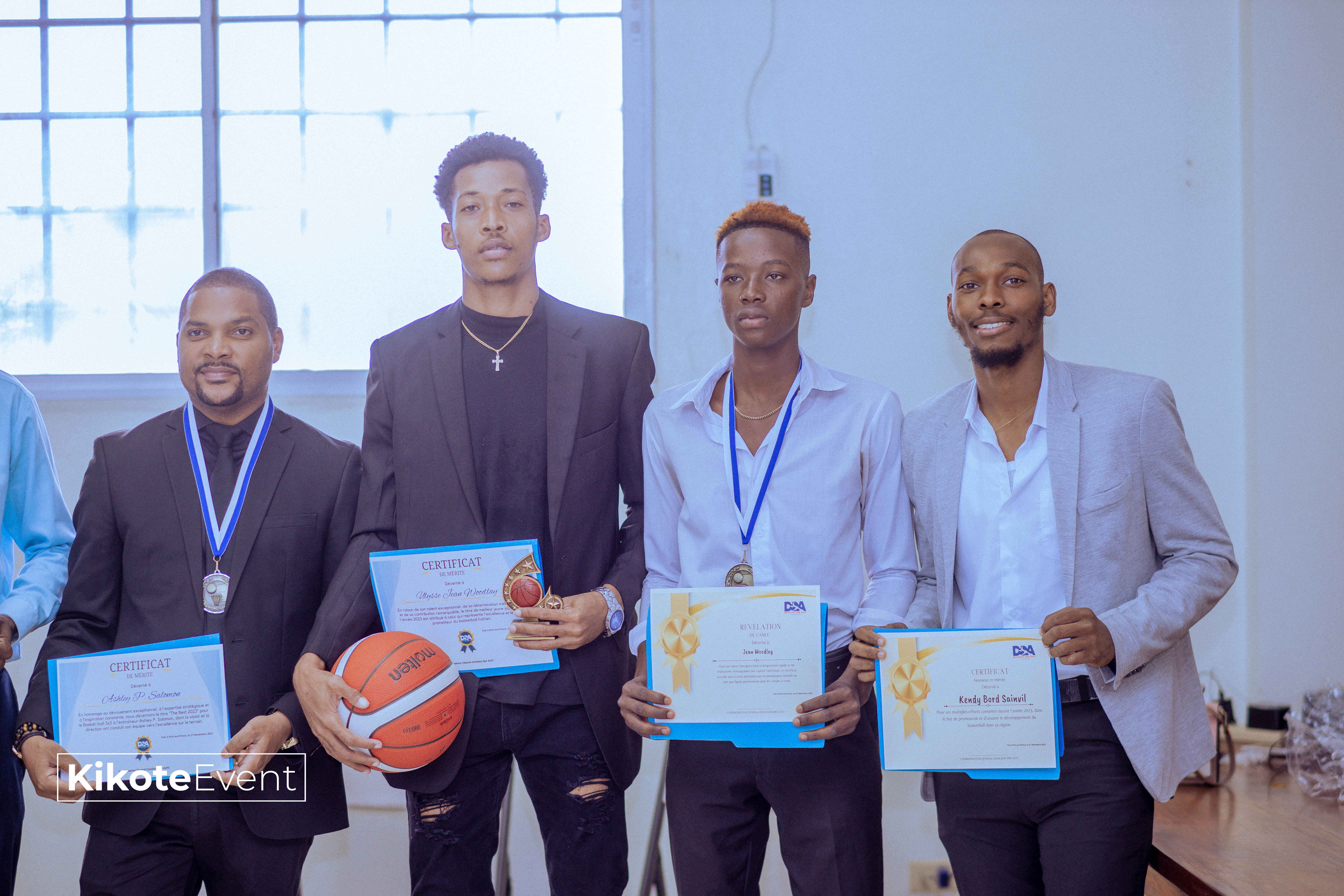 Denilson Spò Ayiti Honore l'Excellence du Basketball Haïtien : Une Célébration de Fin d'Année